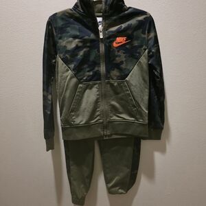 Nike Kids Camo Jacket and Pants Set - Green and Orange